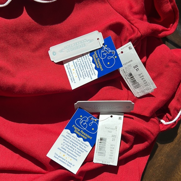 Edgehill Collection
Little Girls Family Matching Christmas Red Sleep Gown - Picture 9 of 9